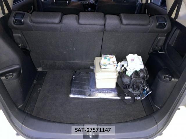 Honda FIT 2013-06 8626766-17