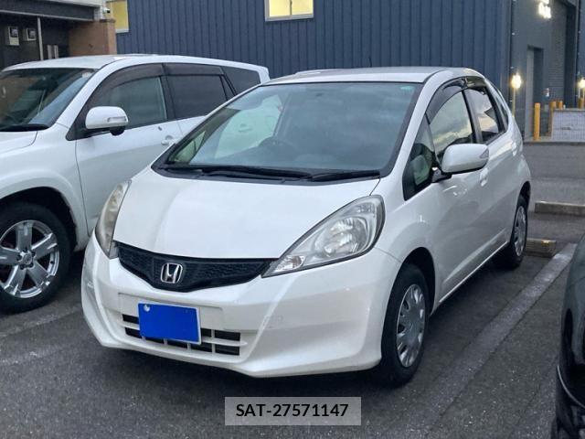 Honda FIT 2013-06 8626766-1