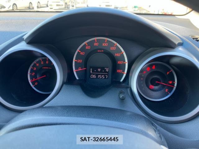 Honda FIT 2010-01 8626779-13