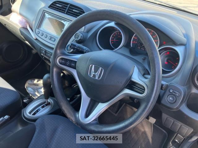 Honda FIT 2010-01 8626779-8