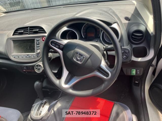 Honda FIT 2011-09 8626770-11