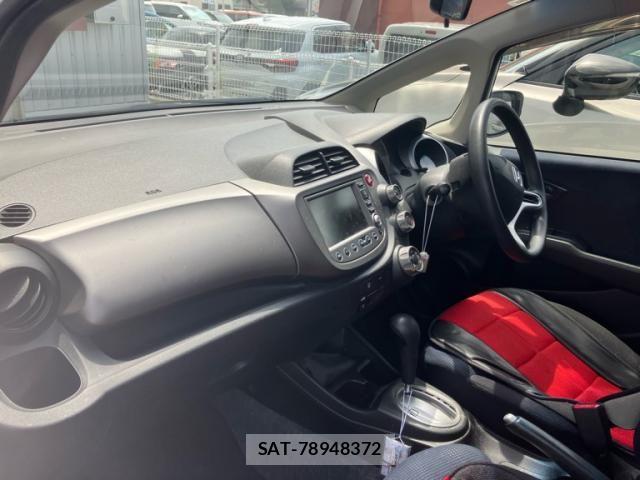 Honda FIT 2011-09 8626770-12