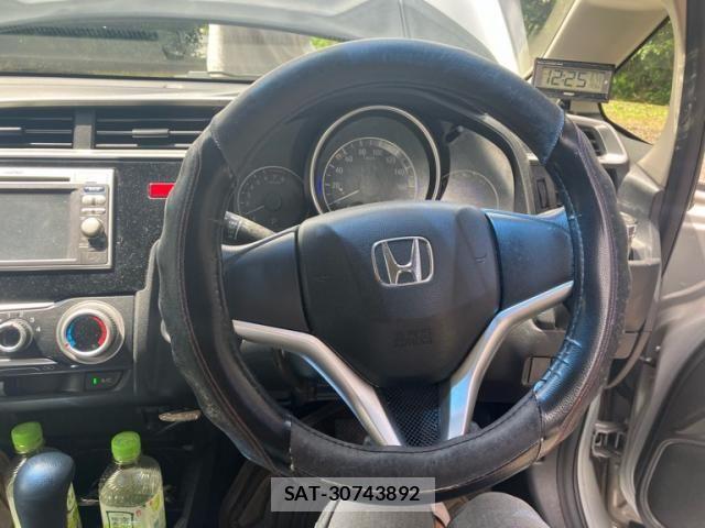 Honda FIT 2013-11 8626767-14