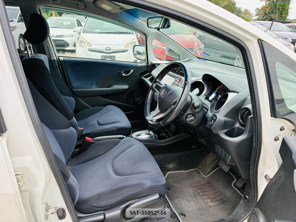 Honda FIT 2010-06 8596510-11