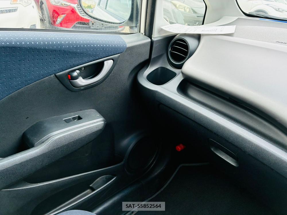 Honda FIT 2010-06 8596510-23