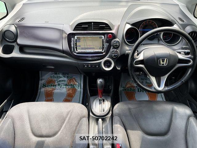 Honda FIT 2010-05 8659071-1