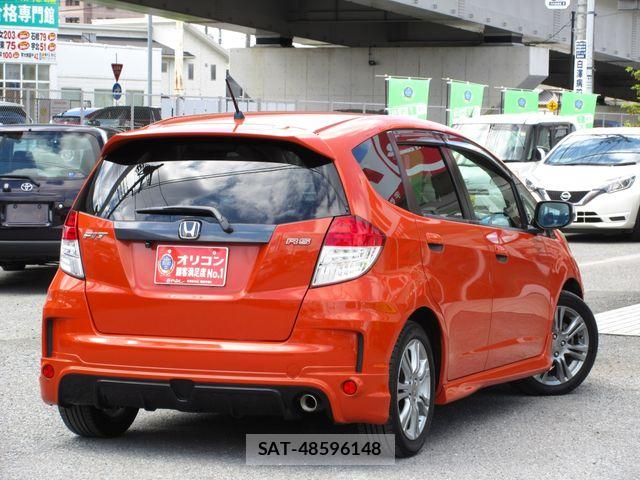 Honda FIT 2011-02 8666136-1