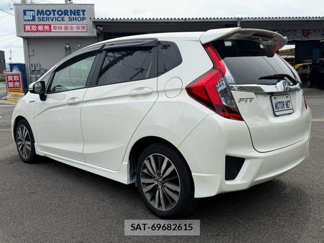 Honda FIT 2014-10 8659066-18