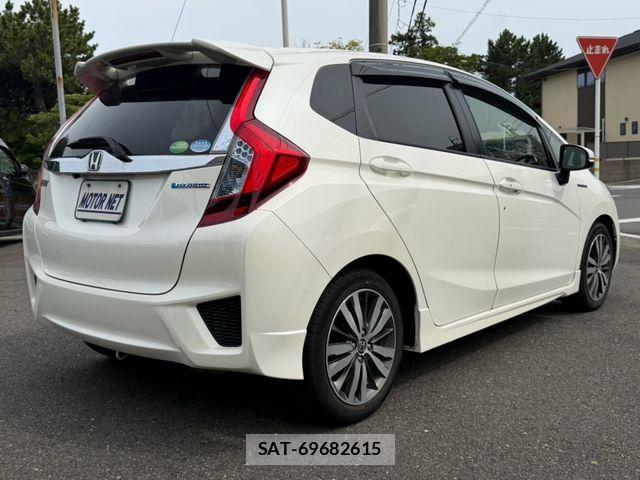Honda FIT 2014-10 8659066-1