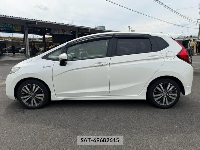 Honda FIT 2014-10 8659066-19