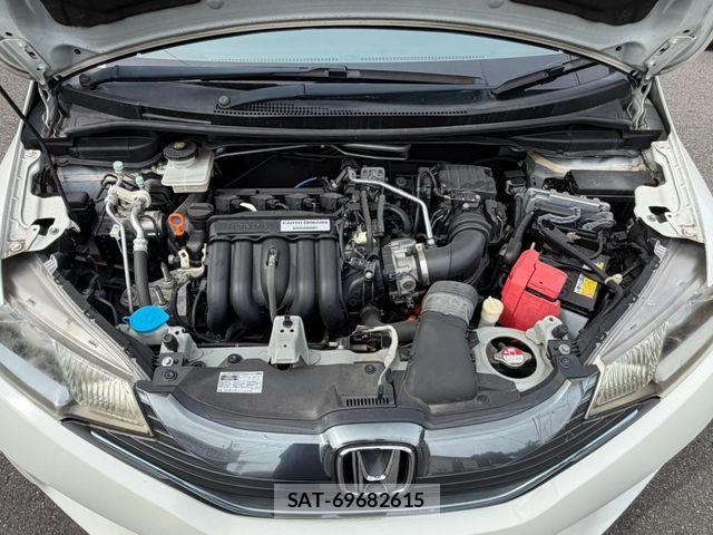 Honda FIT 2014-10 8659066-23