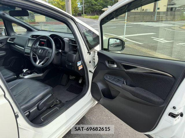 Honda FIT 2014-10 8659066-28