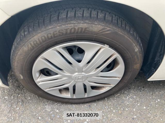 Honda FIT 2018-05 8659063-9
