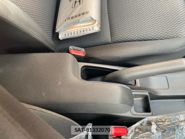 Honda FIT 2018-05 8659063-20