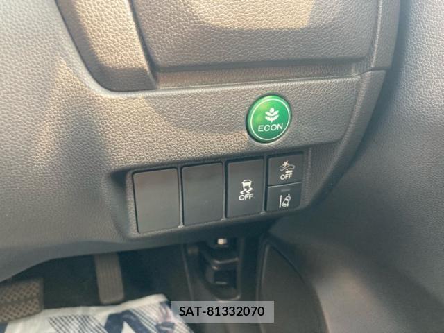 Honda FIT 2018-05 8659063-23