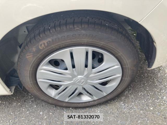 Honda FIT 2018-05 8659063-8