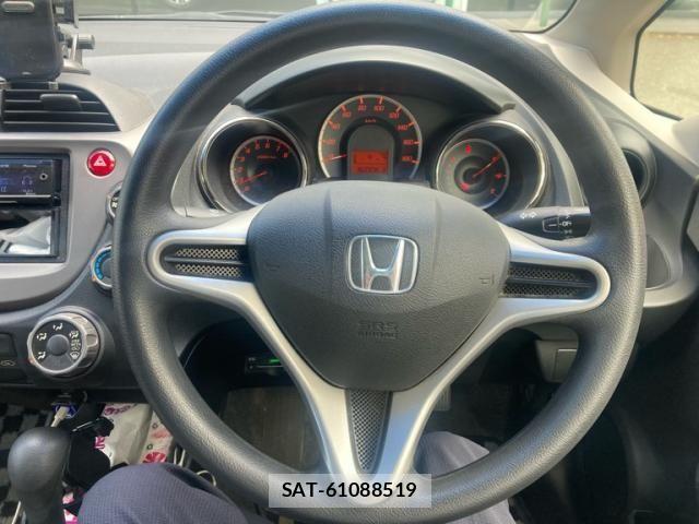 Honda FIT 2012-03 8659083-9