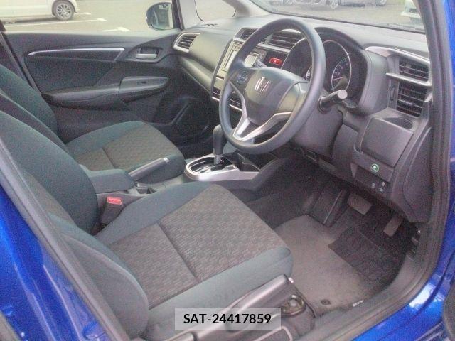 Honda FIT 2015-10 8659068-13
