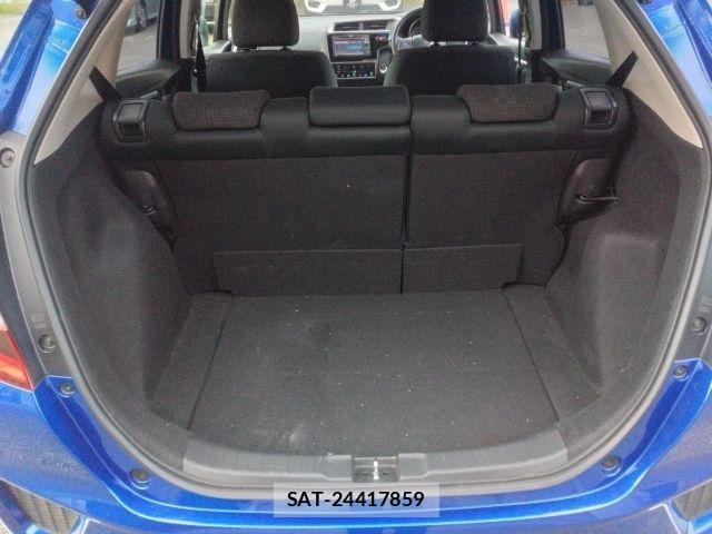 Honda FIT 2015-10 8659068-17