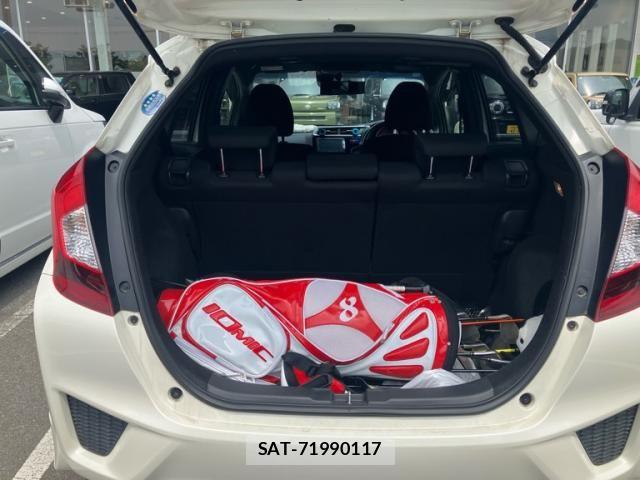 Honda FIT 2014-11 8659074-11