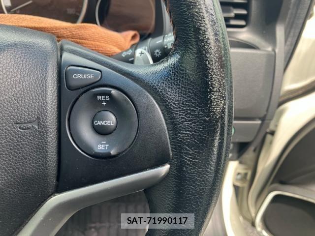Honda FIT 2014-11 8659074-16