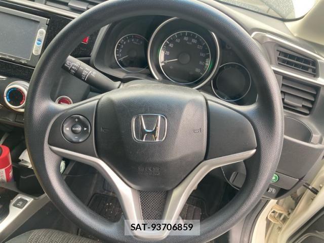 Honda FIT 2013-10 8659072-14