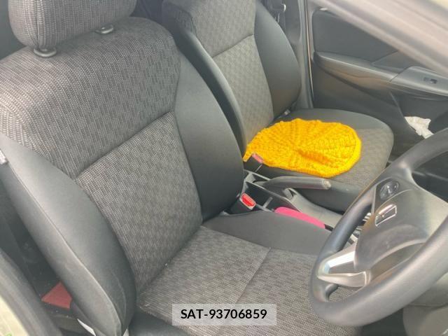 Honda FIT 2013-10 8659072-15