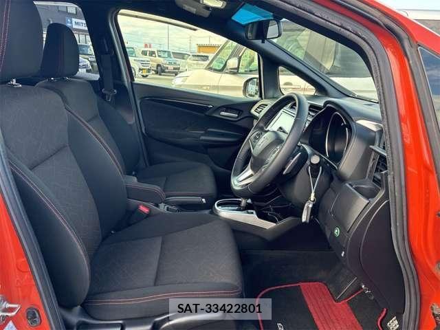 Honda FIT 2014-02 8659064-11