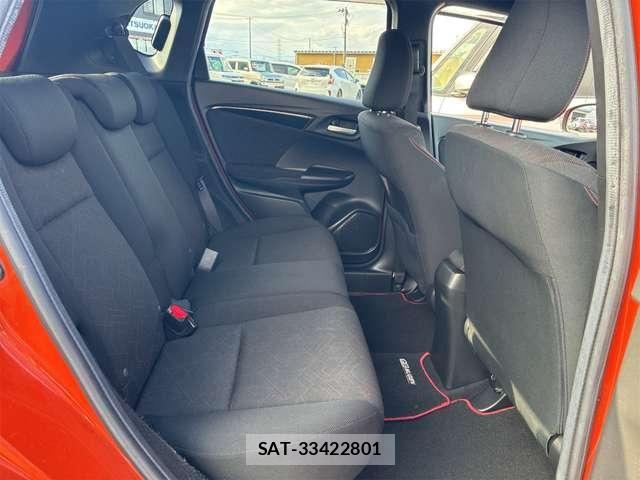 Honda FIT 2014-02 8659064-12
