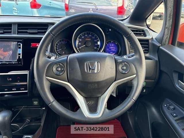 Honda FIT 2014-02 8659064-14