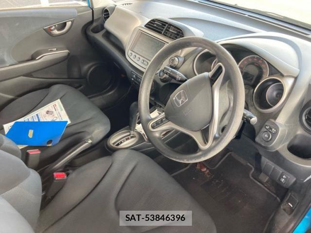 Honda FIT 2009-09 8666140-12