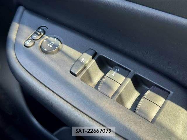 Honda FIT 2023-11 8666135-26
