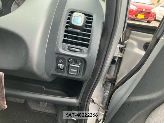 Honda FIT 2007-10 8666138-12