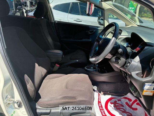Honda FIT 2013-06 8659075-6