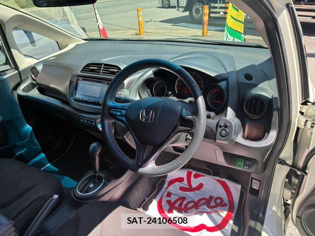 Honda FIT 2013-06 8659075-8