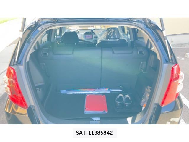 Honda FIT 2009-12 8659082-12