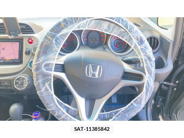 Honda FIT 2009-12 8659082-13