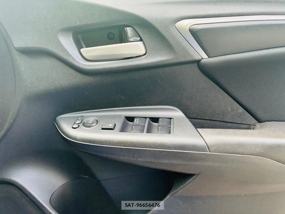 Honda FIT 2017-07 8526853-22