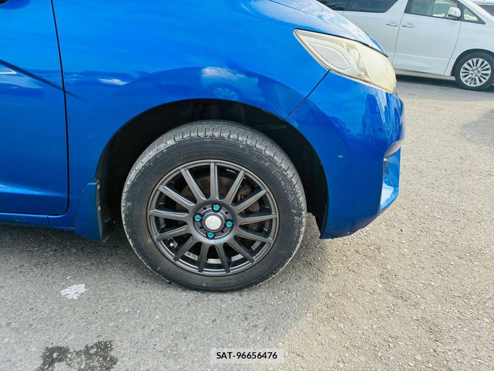 Honda FIT 2017-07 8526853-29