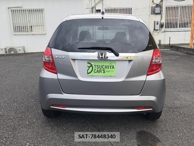 Honda FIT 2011-10 8685553-9
