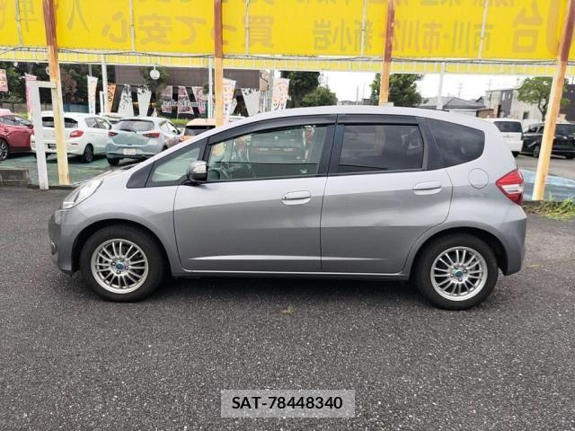 Honda FIT 2011-10 8685553-11