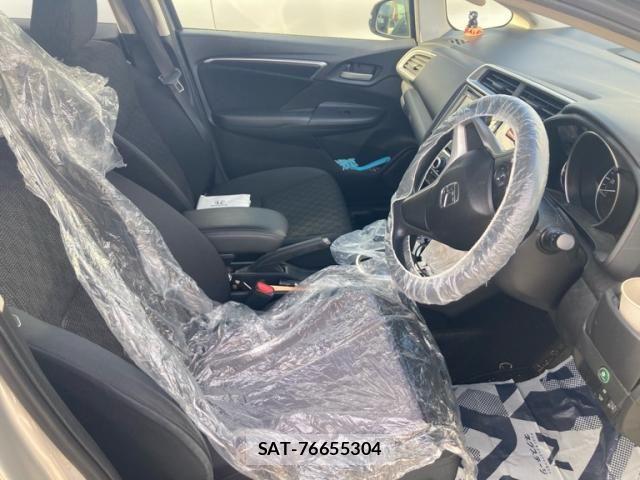 Honda FIT 2014-02 8685555-15
