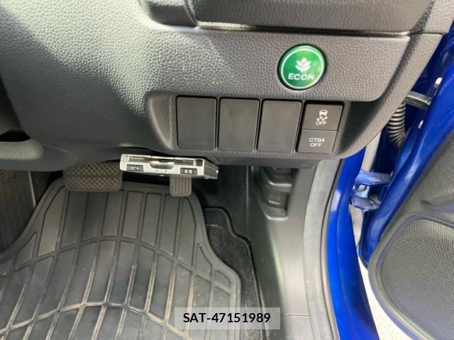 Honda FIT 2014-02 8685554-15