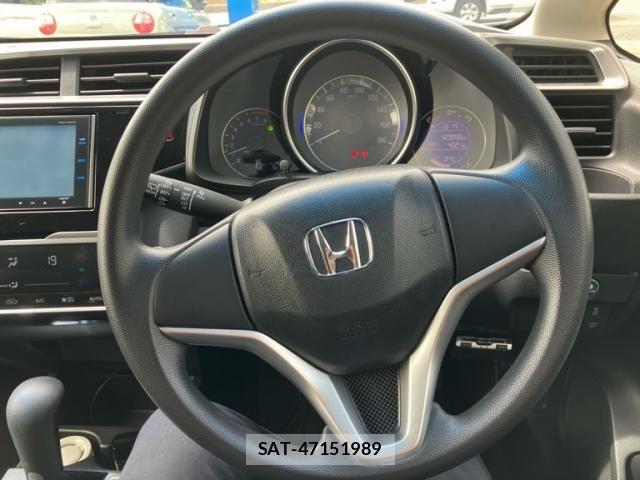 Honda FIT 2014-02 8685554-16