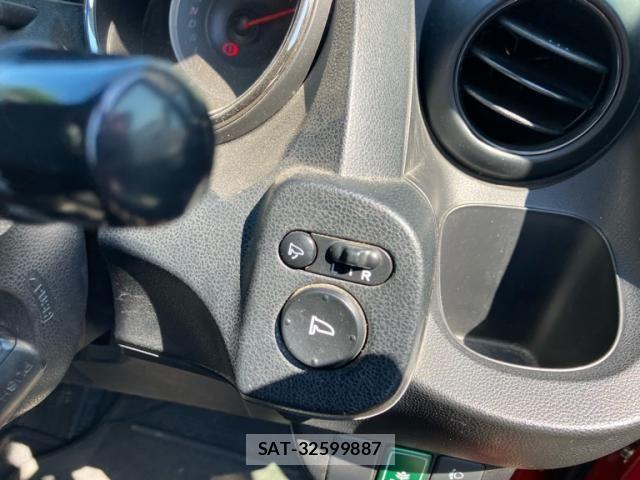 Honda FIT 2012-02 8685557-9