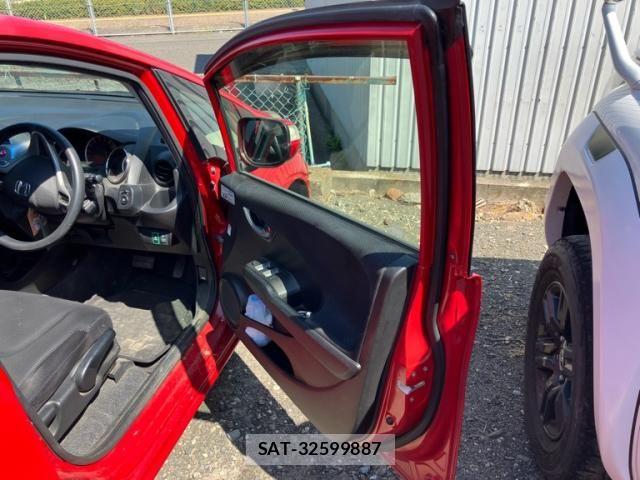 Honda FIT 2012-02 8685557-5