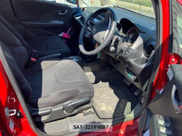 Honda FIT 2012-02 8685557-7