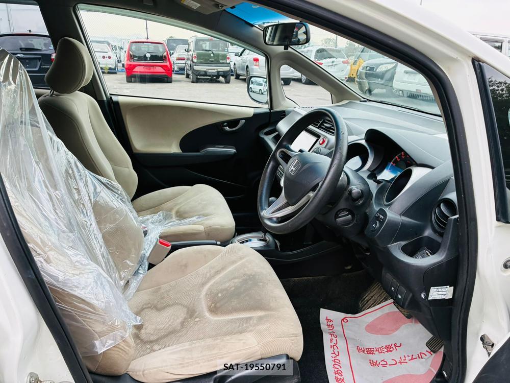 Honda FIT 2009-07 8451925-11