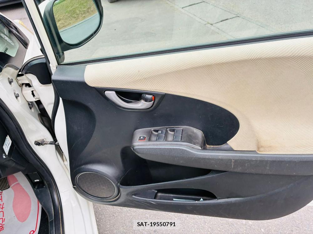 Honda FIT 2009-07 8451925-21