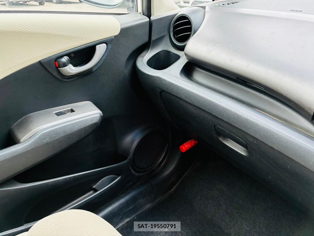 Honda FIT 2009-07 8451925-22